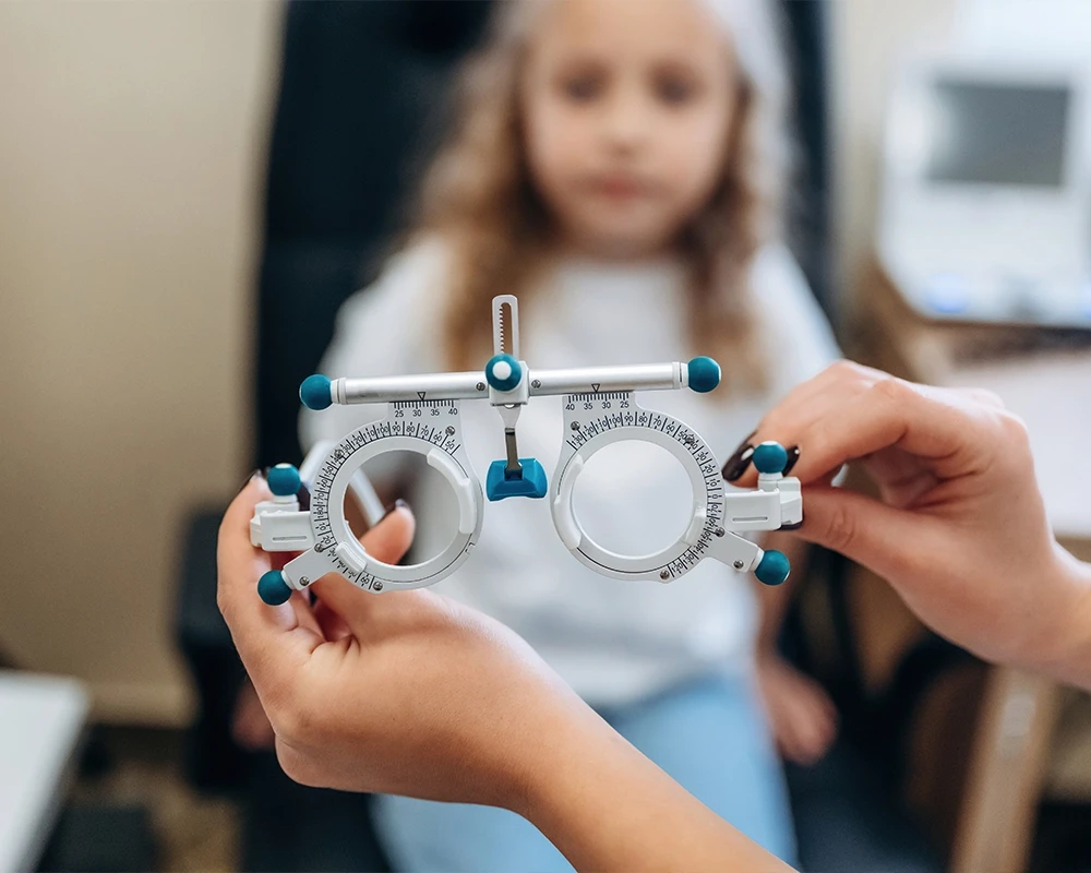 ottica centro oftalmico Controllo della Miopia nei Bambini con Lenti Speciali
